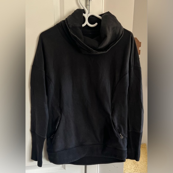 Lululemon Rest Day Pullover, black, size 8 - Picture 6 of 6